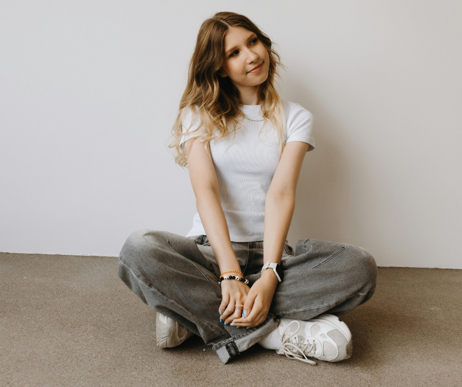 The Hidden Dangers of Sitting Cross-Legged: Why You Should Think Twice